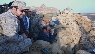 صعدة: نائب الرئيس يطلع على سير العمليات العسكرية في الخطوط الأمامية بجبهة كتاف