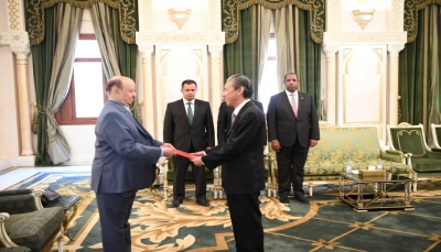 الرئيس هادي يتطلع لإعادة الاستثمارات الصينية في مجال النفط والغاز باليمن