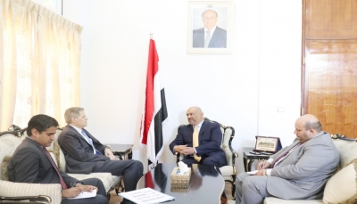 الحكومة اليمنية تشترط التشاور معها قبل أي محادثات قادمة مع الحوثيين