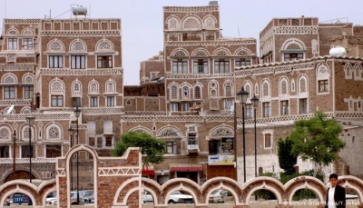 بينها منزل البردوني.. مليشيا الحوثي تسطو على 47 منزلاً تاريخيًا في صنعاء القديمة