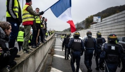 فرنسا: أكثر من 400 جريح وقتيل واحد في حصيلة جديدة للاحتجاجات ضد غلاء المعيشة