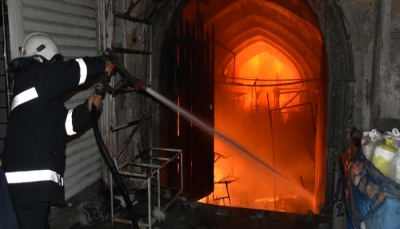 حريق يدمّر ذهباً بـ «مليار دولار» في سوق القيصرية العثمانية في كركوك العراقية (فيديو)