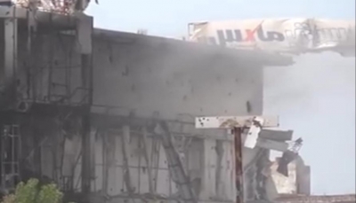 مليشيا الحوثي تدمر مركز "سيتي ماكس" التجاري بالحديدة