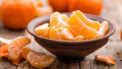 كيف يساعد البرتقال والثوم في علاج نزلات البرد؟