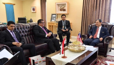 "باحميد" يبحث مع وزير السياحة الماليزي آفاق تعزيز التعاون الثنائي بين البلدين
