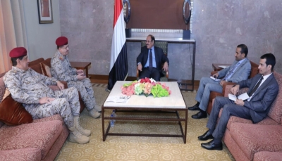 نائب الرئيس يؤكد على بناء جيش وطني محترف للدفاع عن الهوية اليمنية من مشروع ايران