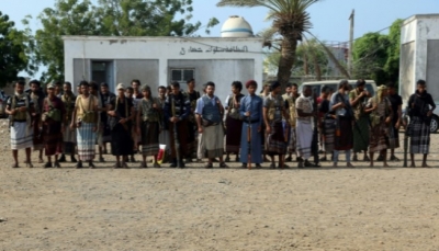 مسؤول حكومي: مليشيا الحوثي دفعت بألف مقاتل إلى الحديدة خلال الأيام الماضية