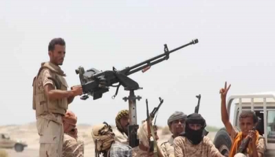 الجوف: الجيش يحرق طقما عسكريا تابعا لميليشيا الحوثي قرب مجمع "المتون"