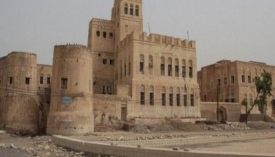 ميليشيا الحوثي تنهب مكتبة زبيد التاريخية بالحديدة