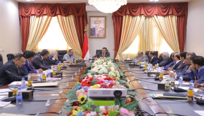صحيفة إماراتية تتحدث تعديل وزاري مرتقب في الحكومة اليمنية