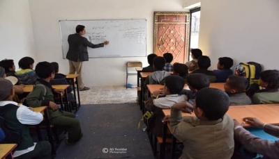 صنعاء: مبادرة شبابية تبني فصلين بمدرسة تعرض أحد أسطحها للسقوط على رؤوس الطالبات