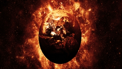 كارثة ربما تنتظر "الأرض" قد تنسحق إلى حجم ملعب كرة.. ما لسبب؟