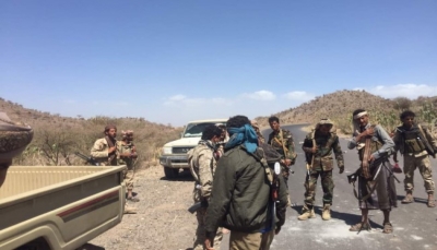 مقتل وإصابة 25 حوثيا في معارك مع الجيش غربي الضالع