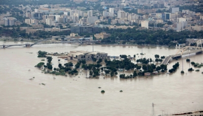 إيران تأمر أكثر من 60 ألف شخص بإخلاء المناطق التي تشهد فيضانات