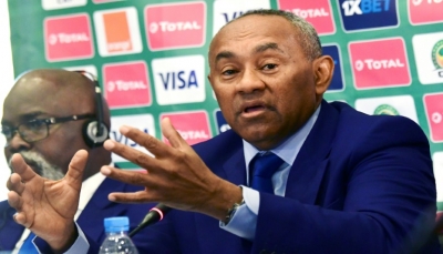رئيس الاتحاد الافريقي لكرة القدم يخضع للاستجواب في فرنسا
