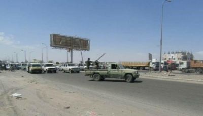 قوات موالية للإمارات تحتجز عشرات الجنود في المدخل الشمالي لمدينة لحج