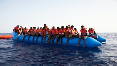 وزير الداخلية الإيطالي يواجه أزمة جديدة مع سفينتي إنقاذ تقلان مهاجرين