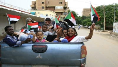 ترقّب قبيل إعلان تشكيلة المجلس السيادي في السودان غداة توقيع "الوثيقة الدستورية"