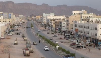 تضم 50 عربة.. شبوة: وصول قوات عسكرية سعودية إلى مدينة "عتق"