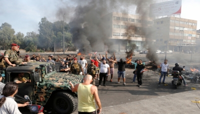 القشة الاقتصادية التي أججت الاحتجاجات.. لماذا يتظاهر اللبنانيون ضد الحكومة؟ 
