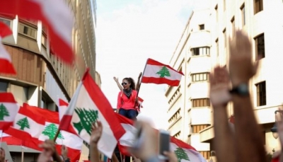 لبنان: المتظاهرون يعودون إلى الشارع والضغط يتزايد على حكومة سعد الحريري