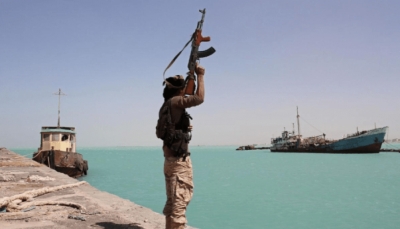 تقرير أمريكي: استيلاء الحوثيين مؤقتاً على السفن يؤكد التهديد الذي يشكلونه على الملاحة