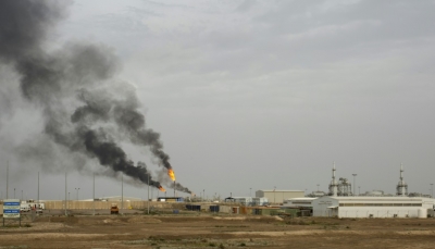 العراق: المتظاهرون يوقفون الإنتاج النفطي في حقل الناصرية مطالبين بوظائف