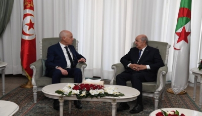 الرئيسان التونسي والجزائري يقترحان استضافة جلسات حوار ليبية