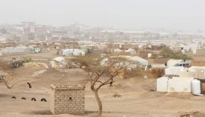 الهجرة الدولية: نزوح 765 أسرة يمنية خلال أسبوع جراء تصاعد القتال في عدة محافظات