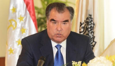 رئيس طاجيكستان يدعو المزارعين للإفطار برمضان