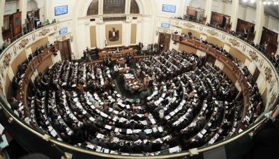 مصر: البرلمان يوافق بالإجماع على إرسال عناصر من الجيش في مهام قتالية خارج الحدود