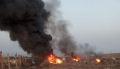 دخان كثيف تصاعد.. العراق: انفجاران في مستودع عتاد وذخائر بمعسكر للشرطة