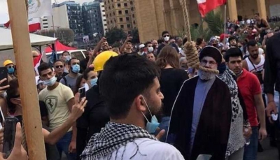 لبنانيون غاضبون يشنقون "حسن نصرالله" وسط بيروت ورئيس الحكومة يدعو لانتخابات مبكره