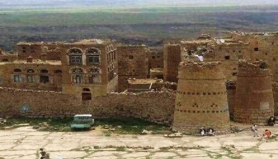 الحوثيون يعلنون انهيار 57 منزلاً أثرياً شمال صنعاء