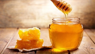 العسل أكثر فعالية لعلاج السعال ونزلات البرد