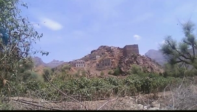 تعز: مقتل امرأة وطفلة بقصف لمليشيات الحوثي استهدف قرية المرقب بمديرية ماوية