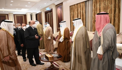 رئيس الجمهورية يصل الكويت على رأس وفد رفيع  لتقديم واجب العزاء في وفاة الأمير صباح الأحمد