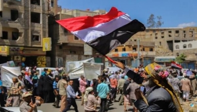 اليمن الممزق بالحرب يواجه دعوات الانفصال بالتمسك بالوحدة