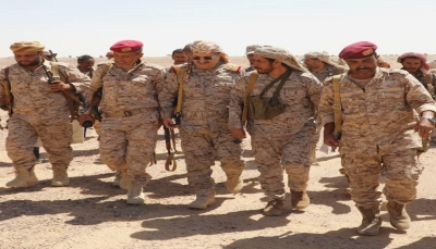 وزير الدفاع: محاولات مليشيات الحوثي باءت بالفشل والجيش أكثر إصرارًا على استعادة الدولة