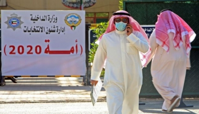 الكويتيون ينتخبون أول برلمان في عهد الأمير نواف