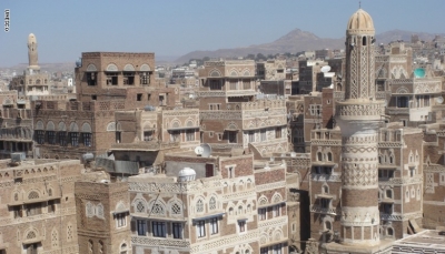 ضمن طمس المعالم الجمهورية.. الحوثيون يغيرون اسم مدرسة "على عبد المغني" بصنعاء