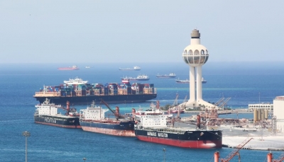 السعودية: تعرض سفينة وقود لهجوم إرهابي بقارب مفخخ في جدة