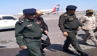 وزير الداخلية يتفقد مطار عدن ويعقد اجتماع للجنة التحقيق في الهجوم