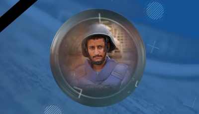 وزير الإعلام: مقتل صحفي وإصابة 10 في هجوم مطار عدن