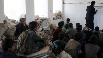 صنعاء.. ميلشيات الحوثي تعتزم البدء بفصل آلاف المعلمين في مناطق سيطرتها