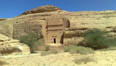 إب.. آثار الدولة الحميرية في متحف "ظفار" تتعرض للسرقة من قبل عصابات