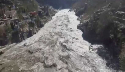 "200 قتيل ومفقود".. انهيار جليدي يتسبب بفيضان نهر في الهند ويغمر محطتي كهرباء