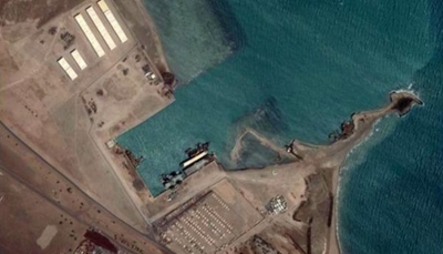 الإمارات تنقل معدات عسكرية من إريتريا إلى جزيرة "ميون" في باب المندب