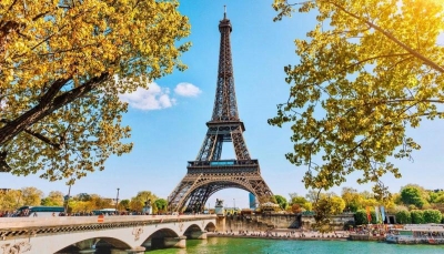 هل سرقت فرنسا حديد برج إيفل من الجزائر؟