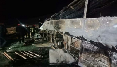 اشتعلت الحافلة وتفحمت.. حادث سير مروع يودي بحياة 20 شخصاً في مصر